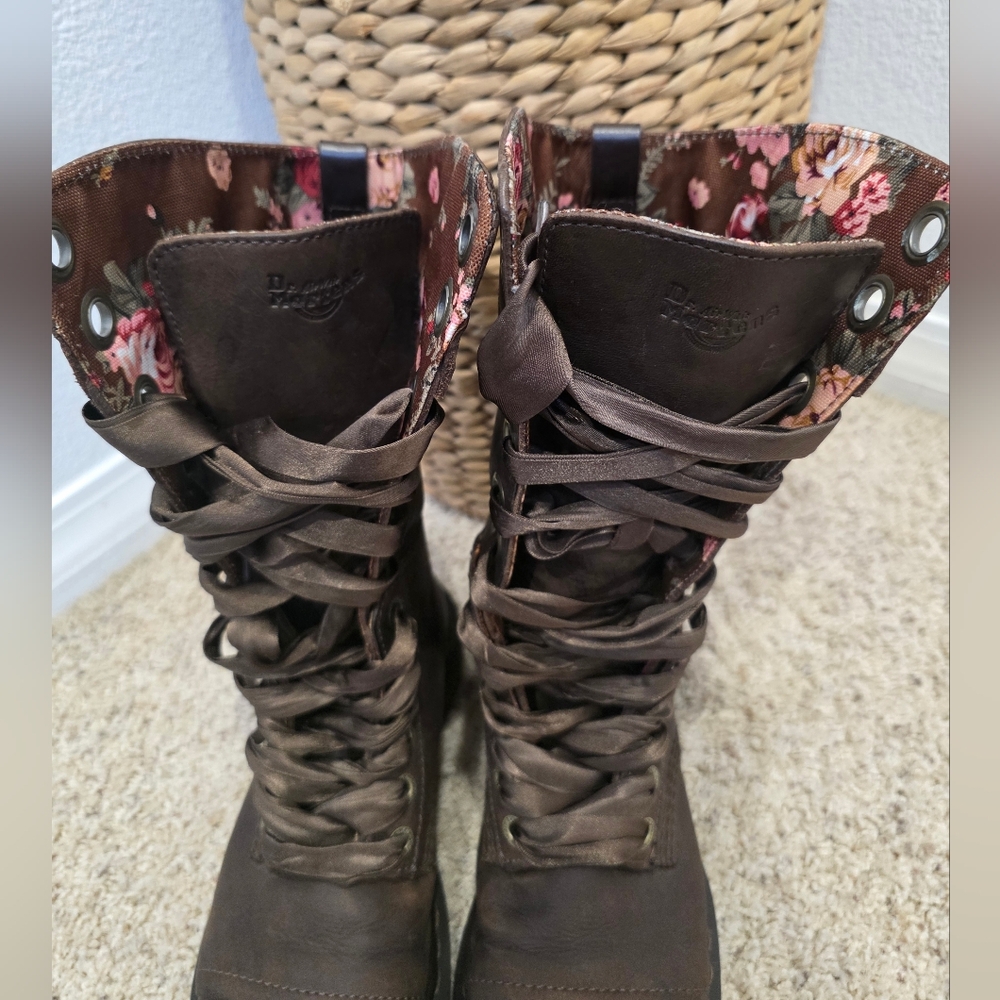 Dr.Martens Triumph 1914 Floral Brown Fold Down Big Eyes Chic Leather Size 8 - Picture 6 of 11
